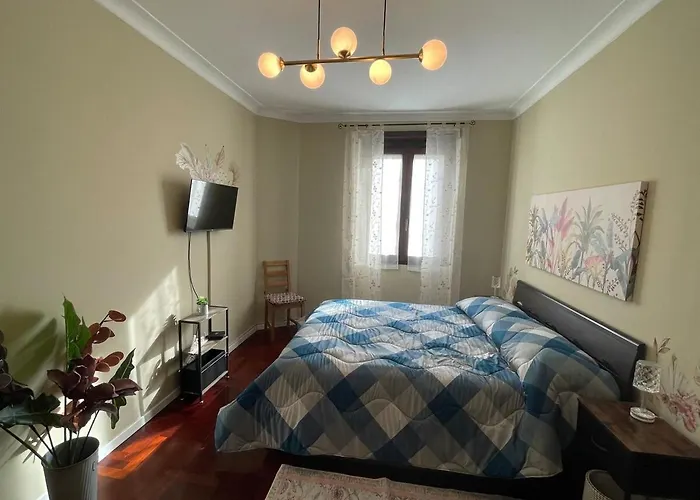 Viale Furio Camillo 5 * Ρώμη