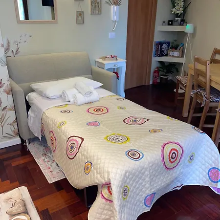 Apartament Charming In A Area