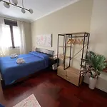 Viale Furio Camillo 5 *