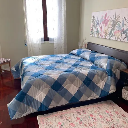 Viale Furio Camillo 5 *