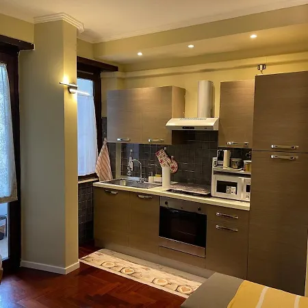 Viale Furio Camillo 5 * Rom