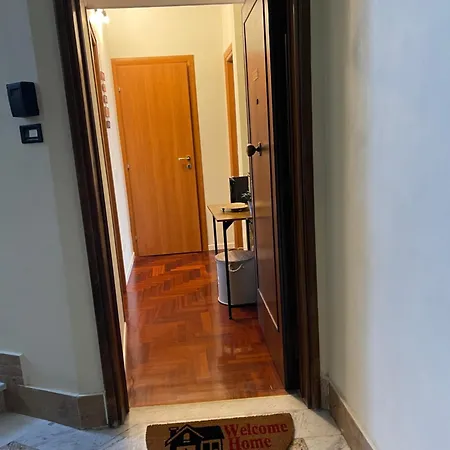 Charming In A Area Apartamento Roma