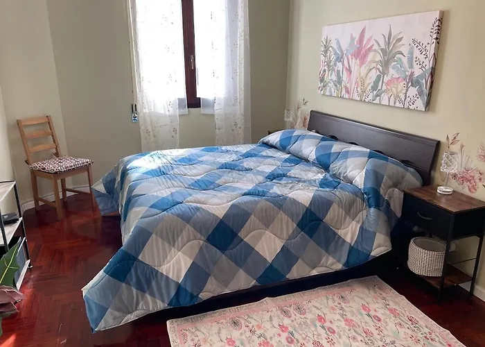 Viale Furio Camillo 5 *